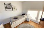 möbliertes WG-Zimmer mit Wlan, Smart-TV, eigener Balkon, Bad, Wc und Küche zur Teilung, Waschmaschine, Trockner zimmer