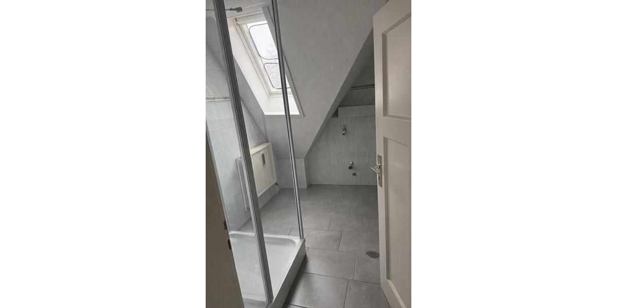 Dachgeschoßwohnung Bad Salzdetfurth - 3 Zimmer, 70 m&sup2;, 520&euro; | Angebot:25169185