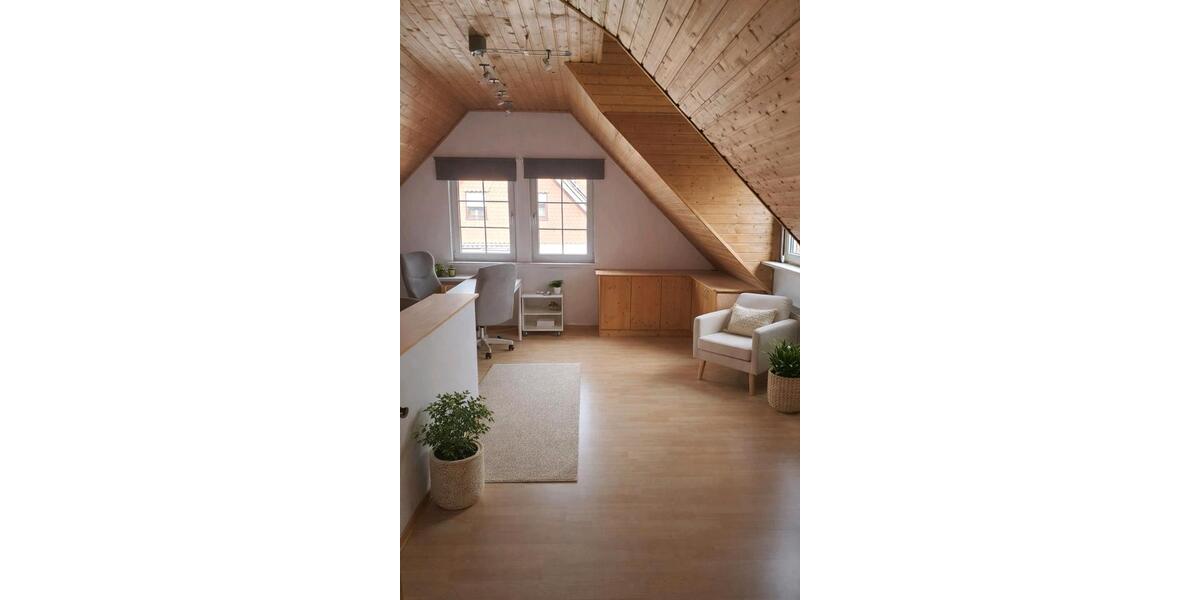 Dachgeschoßwohnung Ranstadt - 2 Zimmer, 82 m&sup2;, 750&euro; | Angebot:25871852