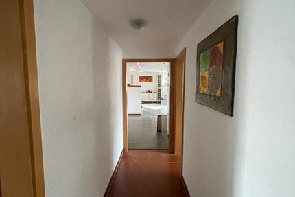 Wohnung Haßfurt - 3 Zimmer, 120 m&sup2;, 800&euro; | Angebot:25449945