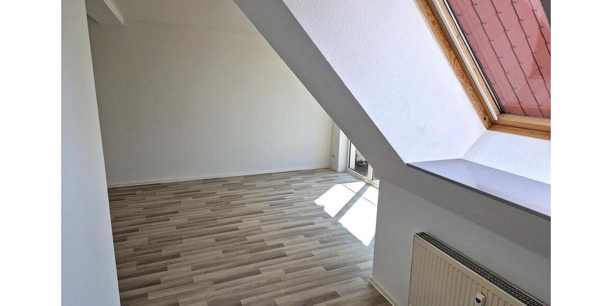 Dachgeschoßwohnung Merseburg - 2 Zimmer, 67 m&sup2;, 530&euro; | Angebot:26236506