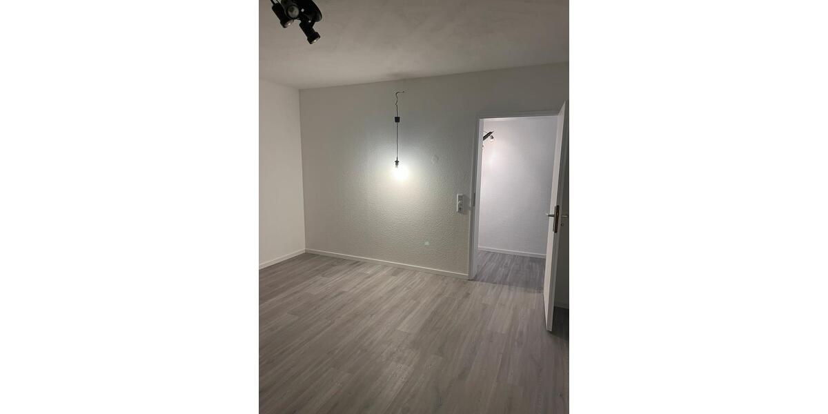 Erdgeschoßwohnung Gladenbach - 1 Zimmer, 93 m&sup2;, 1.005&euro; | Angebot:25962792