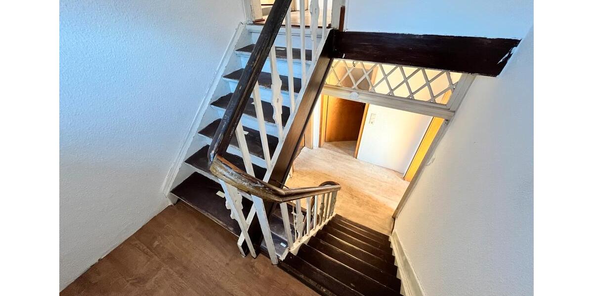 Einfamilienhaus Korbach - 7 Zimmer, 177 m&sup2;, 985&euro; | Angebot:26636423