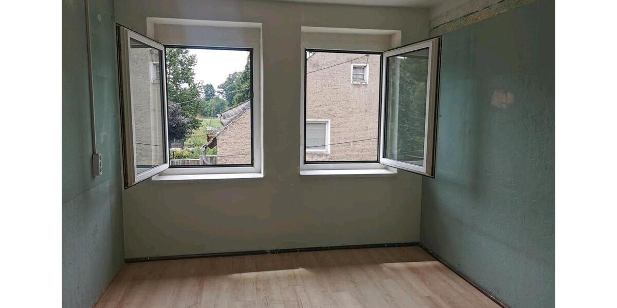 Etagenwohnung Nossen - 5 Zimmer, 110 m&sup2;, 769&euro; | Angebot:26011100