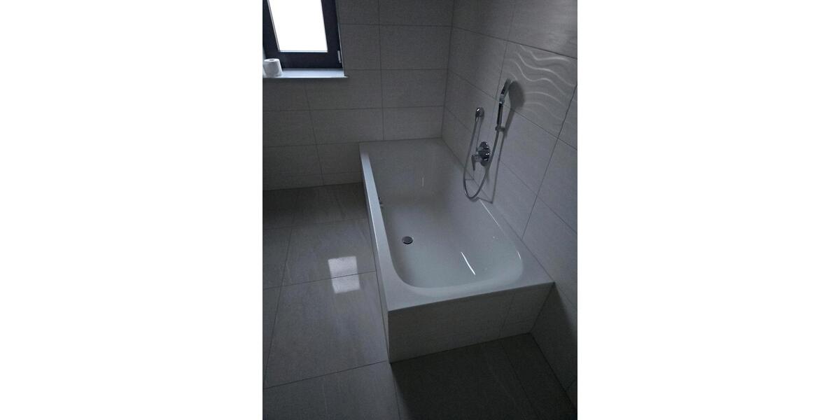 Erdgeschoßwohnung Wallerstein - 4.5 Zimmer, 120 m&sup2;, 1.450&euro; | Angebot:24818502