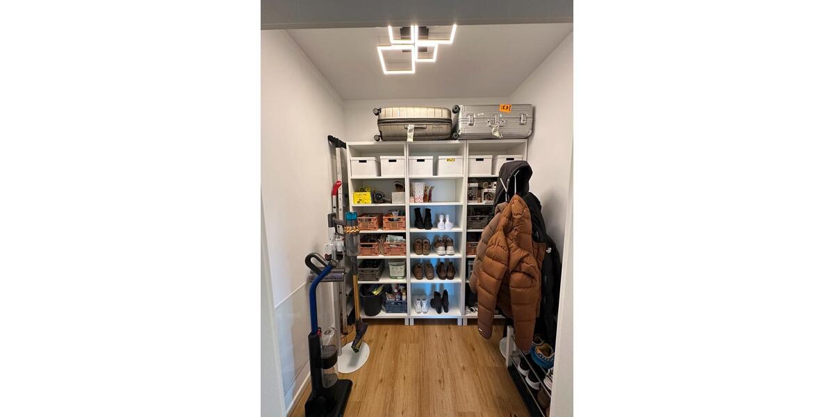 Etagenwohnung Wolmirstedt - 3.5 Zimmer, 102 m&sup2;, 1.267&euro; | Angebot:26602660