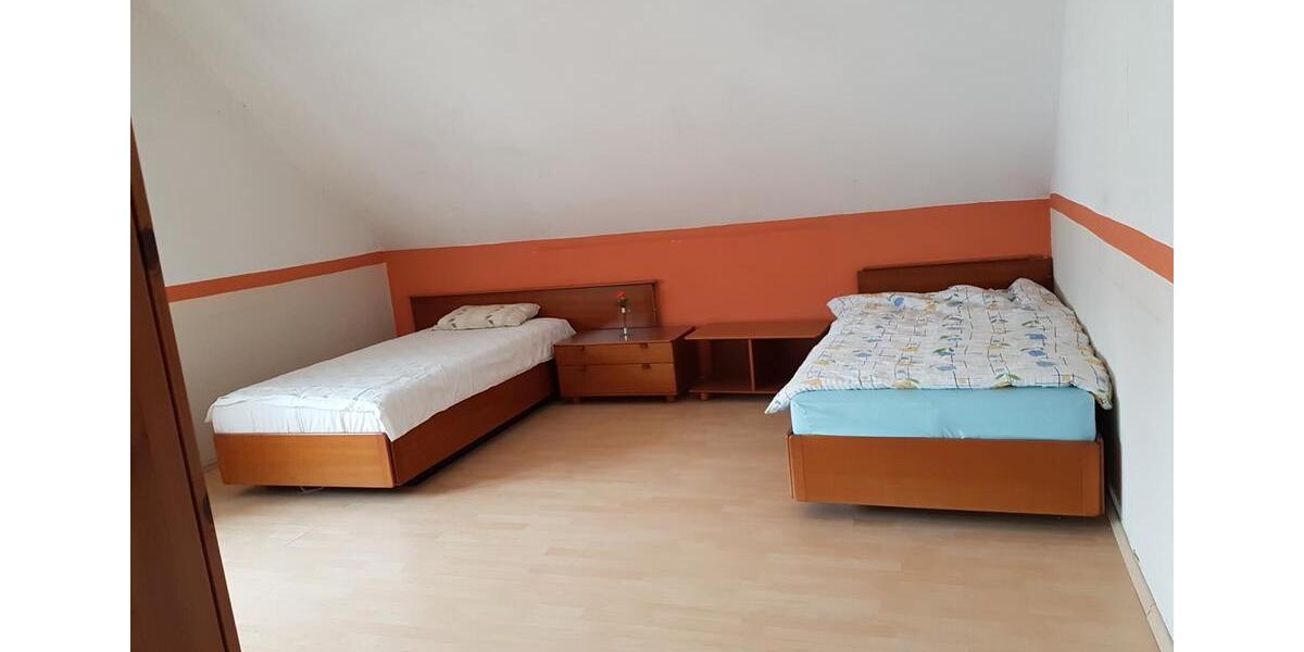 Wohnen auf Zeit Seelze - 5 Zimmer, 156 m&sup2;, 400&euro; | Angebot:25341697
