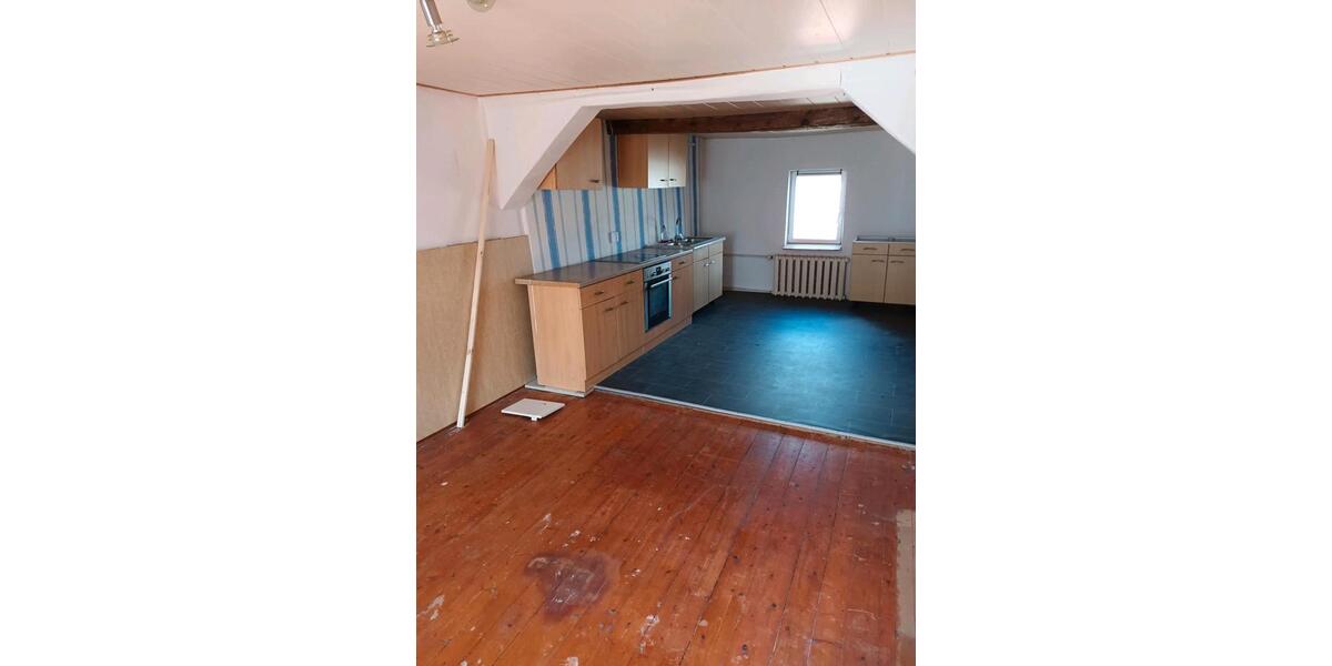 Etagenwohnung Gnoien - 3 Zimmer, 80 m&sup2;, 600&euro; | Angebot:26049680