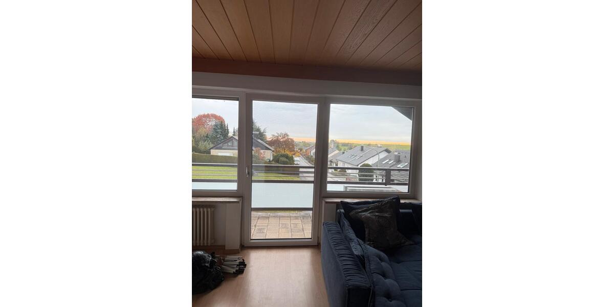 WG Zimmer mit Balkon zimmer