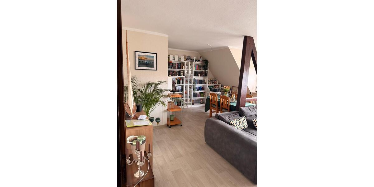 Etagenwohnung Rinteln - 3 Zimmer, 90 m&sup2;, 1.000&euro; | Angebot:25961105