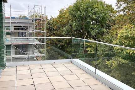 **Familien Willkommen** Wohngenuss im NEUBAU mit Dachterrasse, Tageslichtbad, Einbauküche, Parkett 5 zimmer