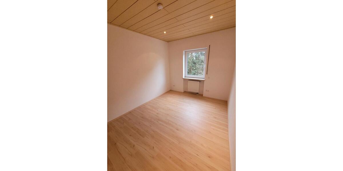Etagenwohnung Stamsried - 3.5 Zimmer, 100 m&sup2;, 799&euro; | Angebot:26190463