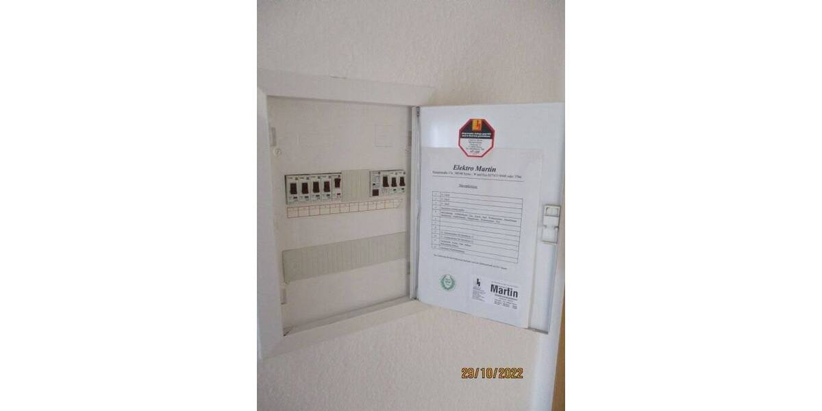 Attraktive 2 - Zi.- Wohnung mit Balkon im Grünen mit hervorragender Aussicht über Plauen 2 zimmer