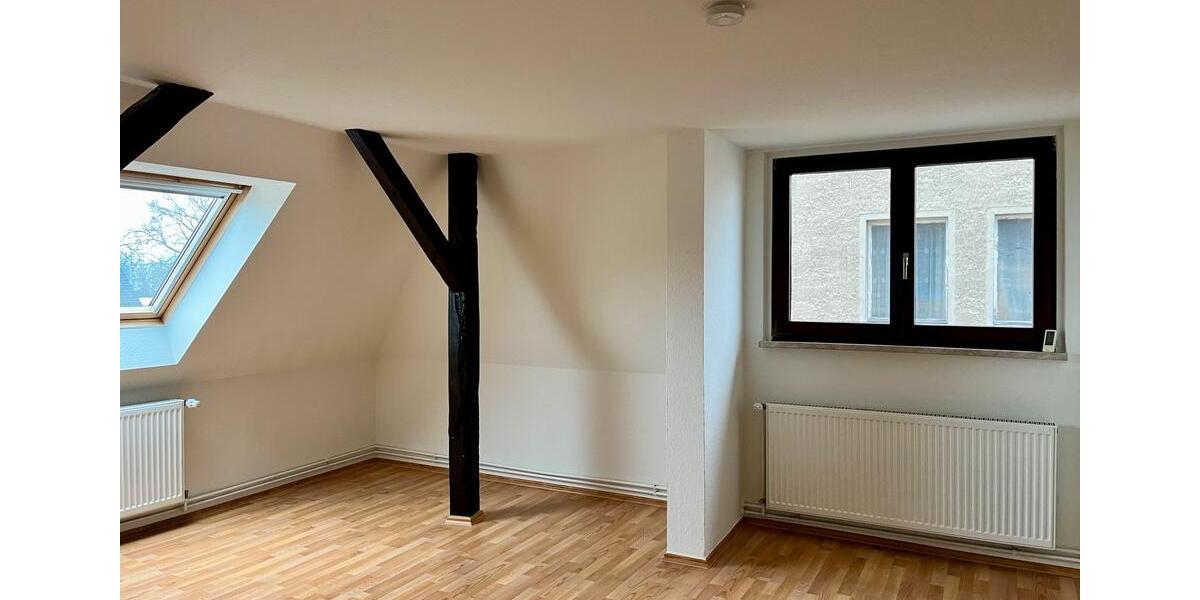 Dachgeschoßwohnung Dessau-Roßlau Dessau - 2 Zimmer, 59 m&sup2;, 400&euro; | Angebot:25791151