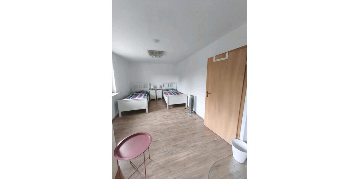 Wohnen auf Zeit Großlittgen - 1 Zimmer, 12 m&sup2;, 650&euro; | Angebot:26447191