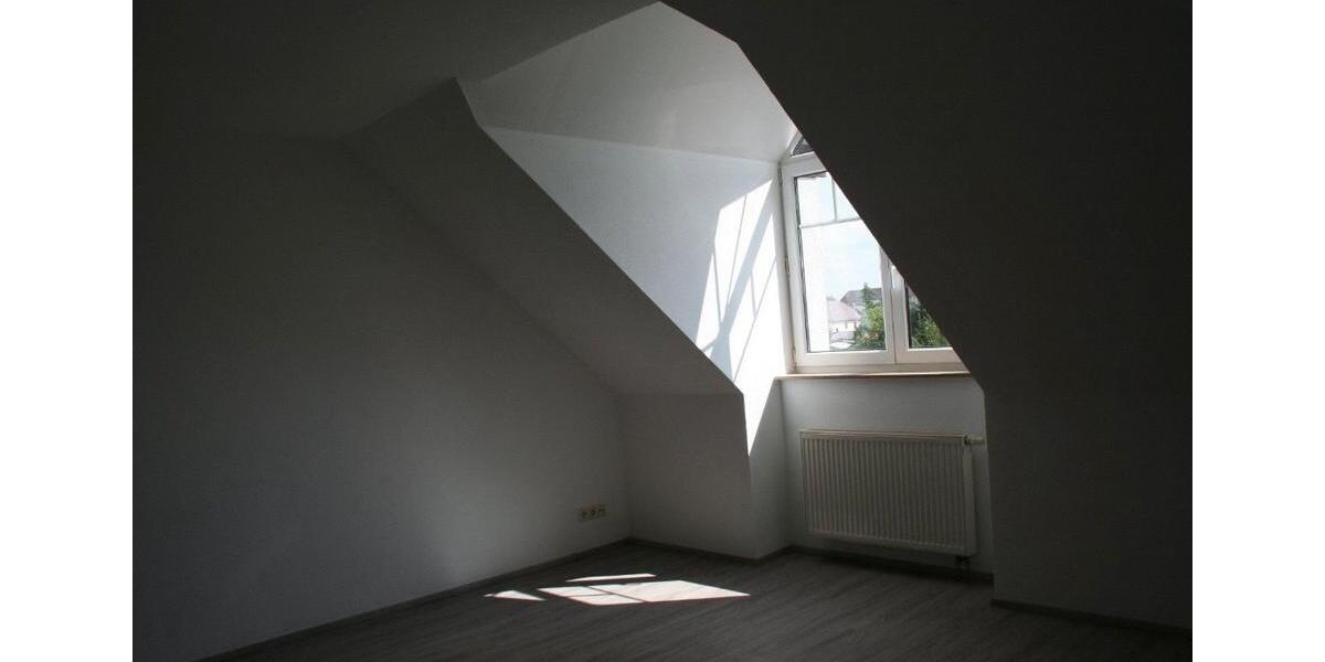 Maisonettenwohnung Elsterwerda - 3 Zimmer, 109 m&sup2;, 905&euro; | Angebot:26492990