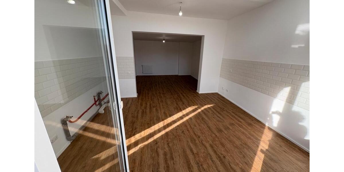 Hochwertig kernsanierte 4-Zimmer Terrassenwohnung Paffendorf 4 zimmer