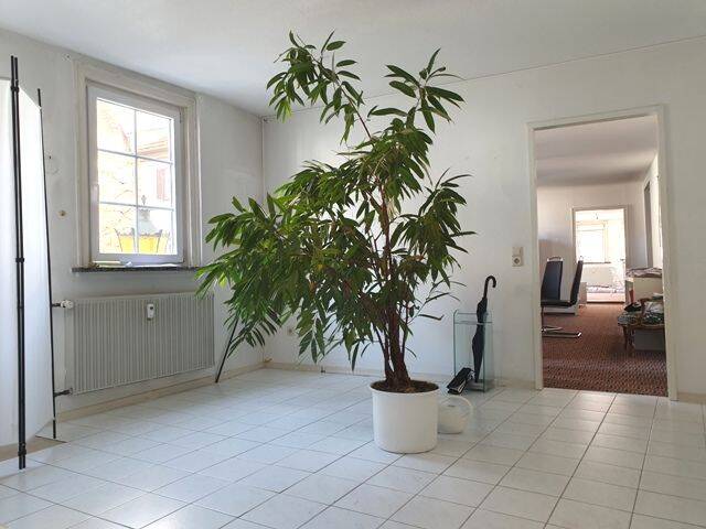 Etagenwohnung Bad Mergentheim - 3 Zimmer, 120 m&sup2;, 700&euro; | Angebot:26388586