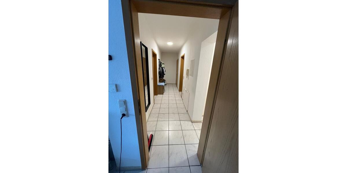 Erdgeschoßwohnung Gladenbach - 3 Zimmer, 89 m&sup2;, 880&euro; | Angebot:25718534