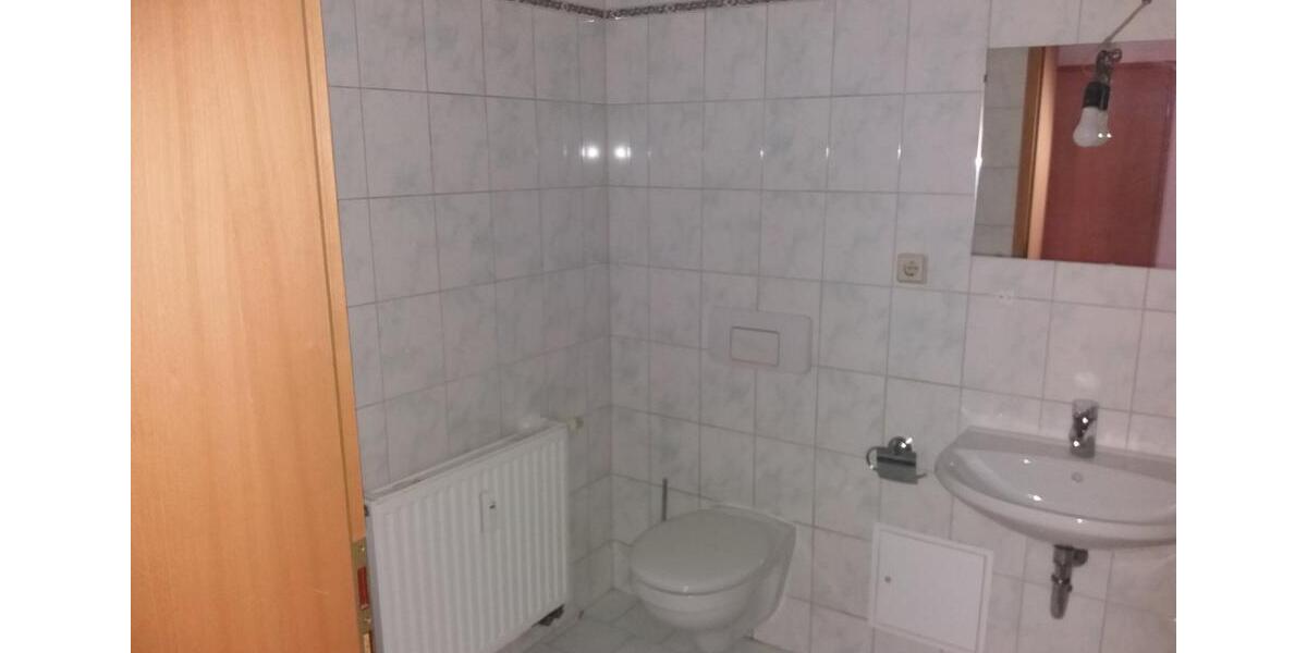 Etagenwohnung Gera Alt-Taubenpreskeln - 1 Zimmer, 40 m&sup2;, 240&euro; | Angebot:17411488
