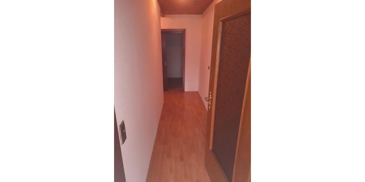 Etagenwohnung Sinzing - 2 Zimmer, 120 m&sup2;, 1.050&euro; | Angebot:24818511