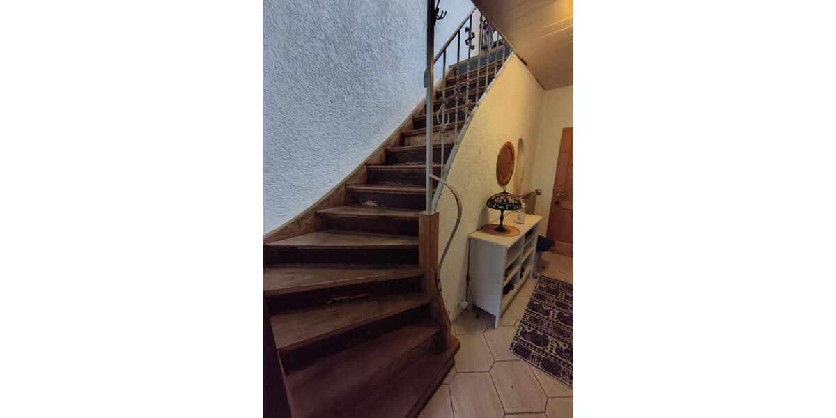 Doppelhaushälfte Wi.-Igstadt (Dachterrasse, Kachelofen, Wallbox) 4 zimmer