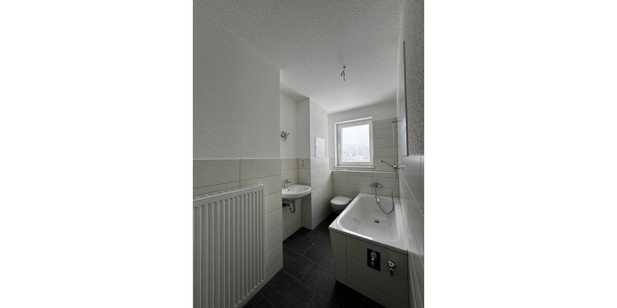 Etagenwohnung Flöha - 3 Zimmer, 60 m&sup2;, 366&euro; | Angebot:25709967