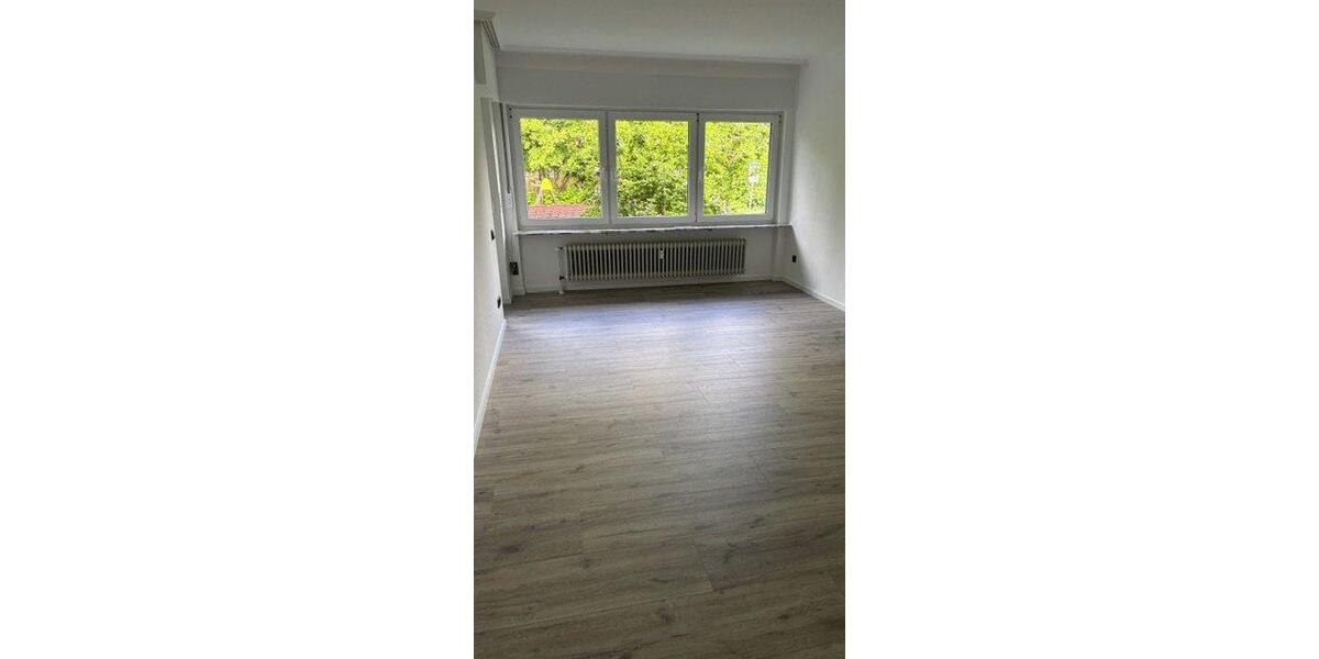 Hochparterre Rosbach vor der Höhe - 3.5 Zimmer, 114 m&sup2;, 1.350&euro; | Angebot:26632471