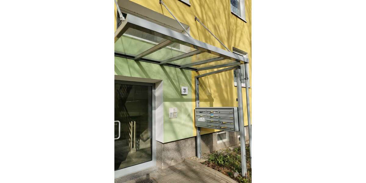 Etagenwohnung Zeitz - 3 Zimmer, 77 m&sup2;, 500&euro; | Angebot:27176259
