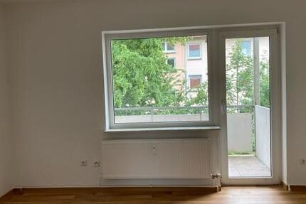 sanierte 3-Zimmer-Wohnung zimmer