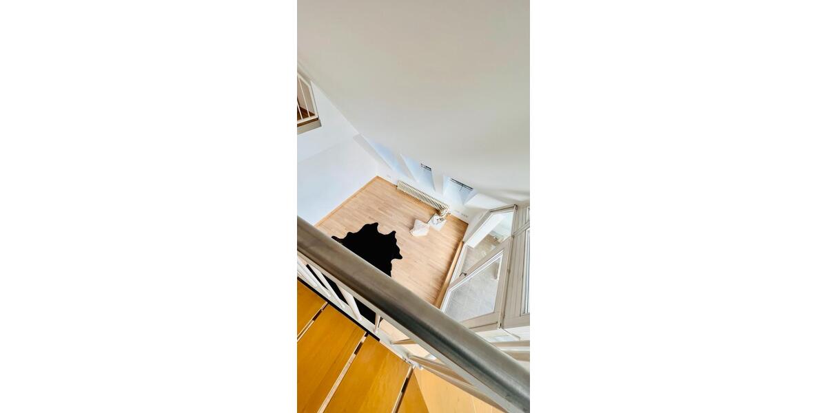 Dachgeschoßwohnung Berlin Charlottenburg-Wilmersdorf - 2.5 Zimmer, 87 m&sup2;, 2.000&euro; | Angebot:26285716