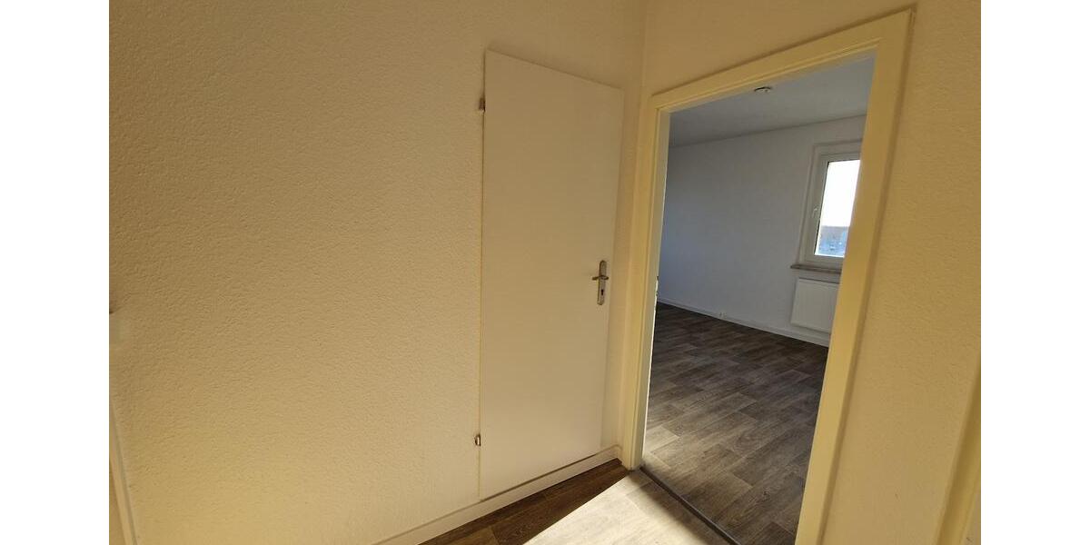 Dachgeschoßwohnung Zerbst (Anhalt) - 2 Zimmer, 50 m&sup2;, 255&euro; | Angebot:26264135