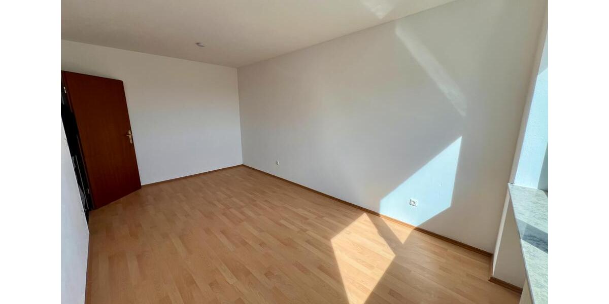 Etagenwohnung Straubing - 3 Zimmer, 79 m&sup2;, 870&euro; | Angebot:26677239