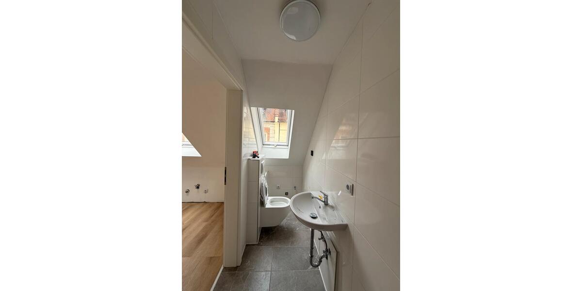 Dachgeschoßwohnung Nürnberg Eberhardshof - 3 Zimmer, 53 m&sup2;, 900&euro; | Angebot:25973544