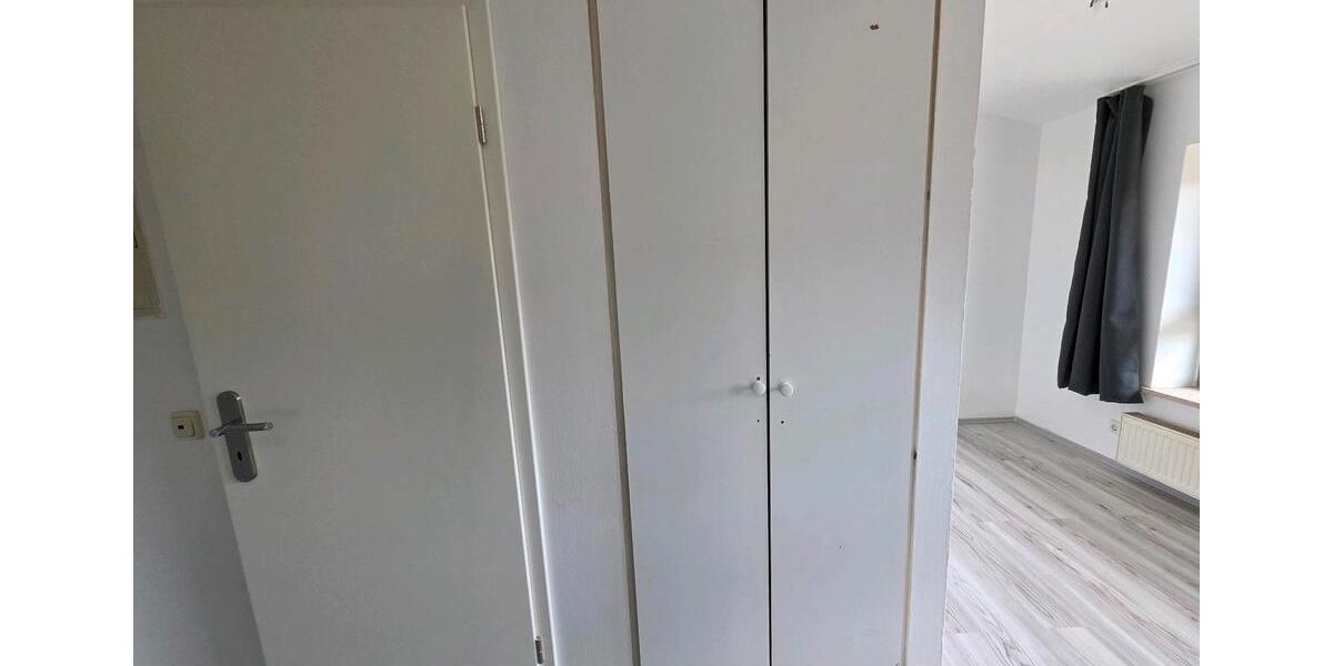 Dachgeschoßwohnung Regensburg Konradsiedlung - 1 Zimmer, 21 m&sup2;, 500&euro; | Angebot:26113341