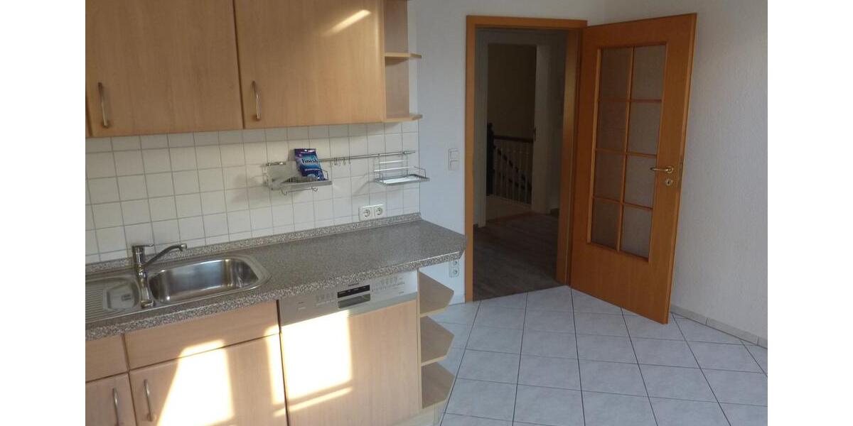 Dachgeschoßwohnung Schwerin - 3 Zimmer, 78 m&sup2;, 780&euro; | Angebot:25053592