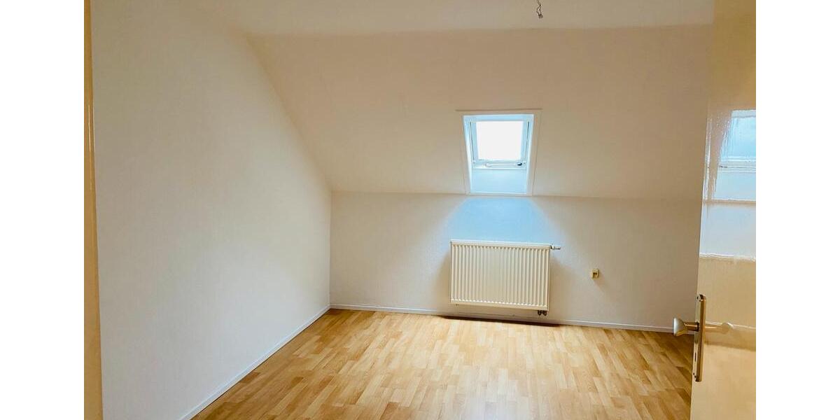 Dachgeschoßwohnung Winterlingen - 4 Zimmer, 95 m&sup2;, 700&euro; | Angebot:24707429