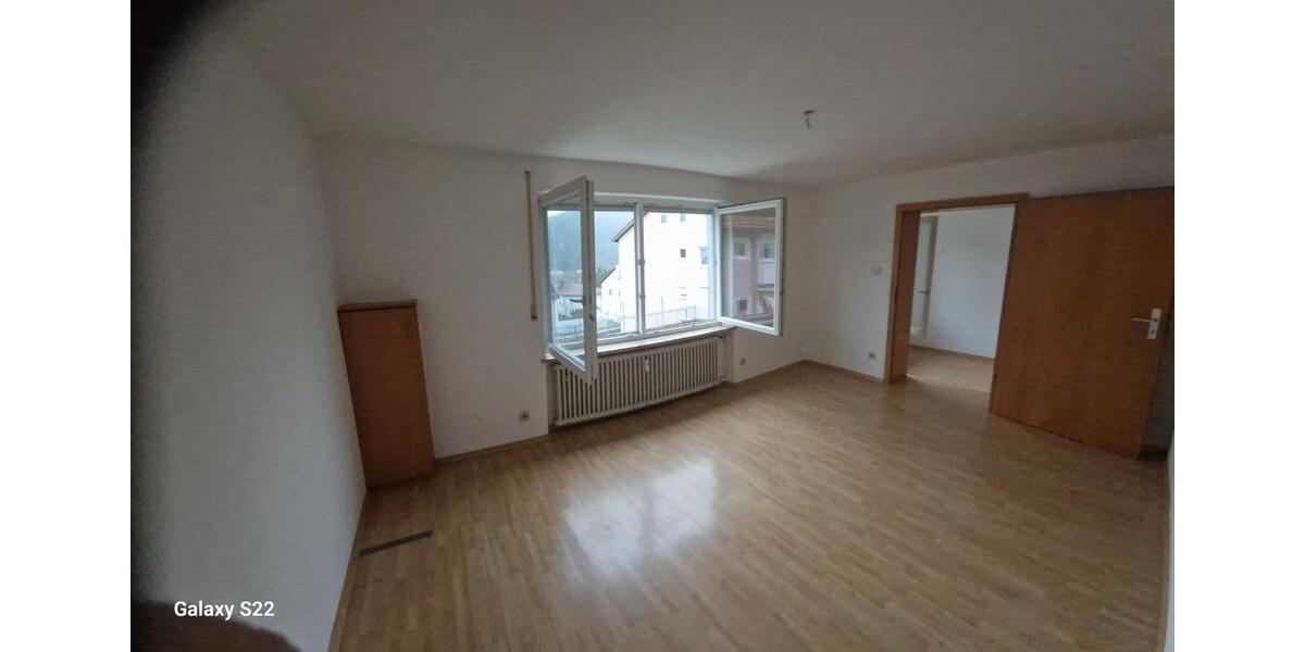 3 Zimmer Wohnung mit Garage, provisionsfrei in Riedenburg zimmer