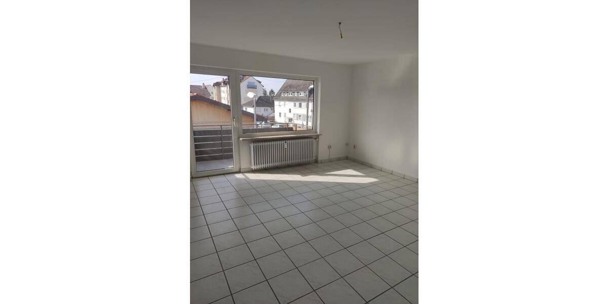 Etagenwohnung Sprendlingen - 4 Zimmer, 82 m&sup2;, 700&euro; | Angebot:25379171