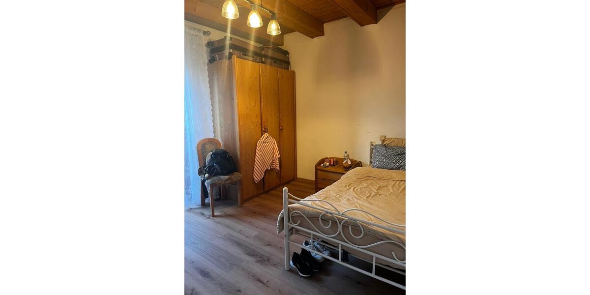 Etagenwohnung Kösching - 4 Zimmer, 160 m&sup2;, 480&euro; | Angebot:25996055