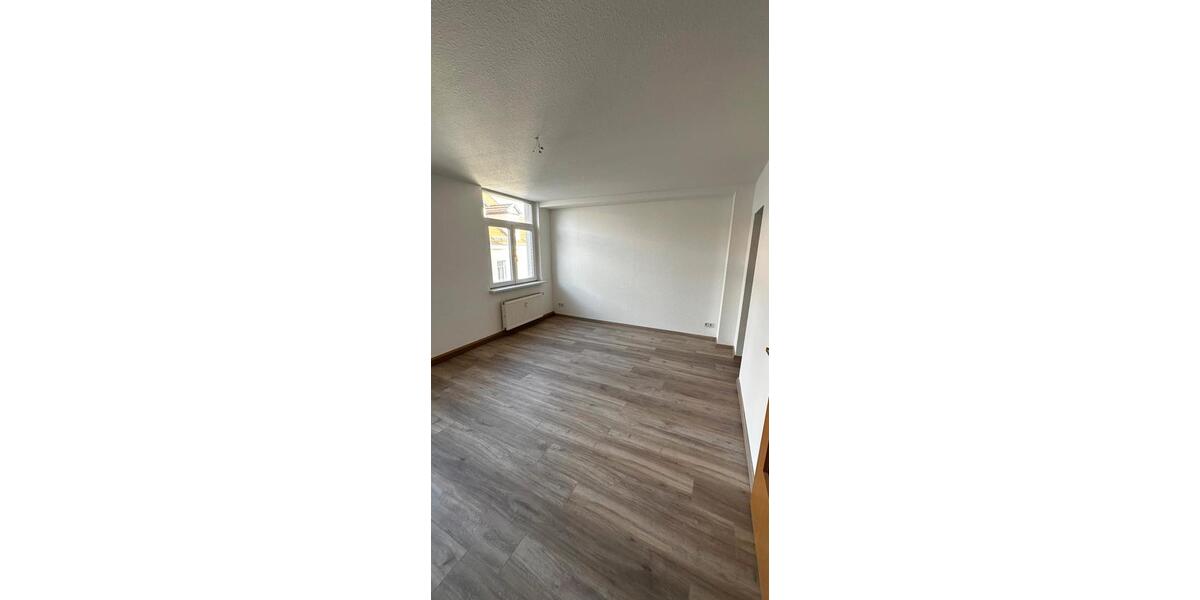 Etagenwohnung Groitzsch - 1 Zimmer, 30 m&sup2;, 190&euro; | Angebot:26279416