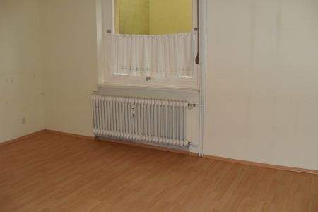 Etagenwohnung Halver Oberbrügge - 2 Zimmer, 71 m&sup2;, 450&euro; | Angebot:26487384