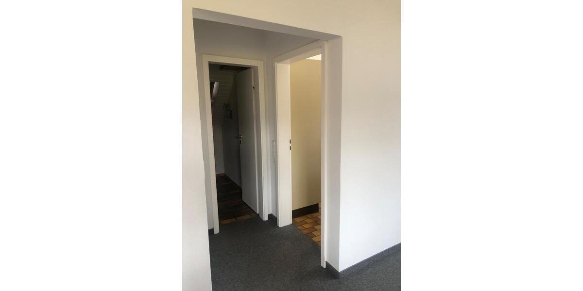 Dachgeschoßwohnung Warburg - 5.5 Zimmer, 110 m&sup2;, 700&euro; | Angebot:25421928