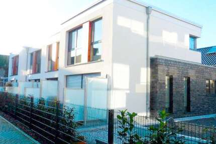 Haus Buxtehude Eilendorf - 2 Zimmer, 86 m&sup2;, 1.050&euro; | Angebot:26562351