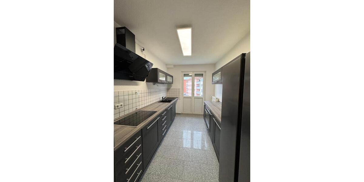 Etagenwohnung Mannheim Sandhofen - 5 Zimmer, 105 m&sup2;, 1.300&euro; | Angebot:26137220
