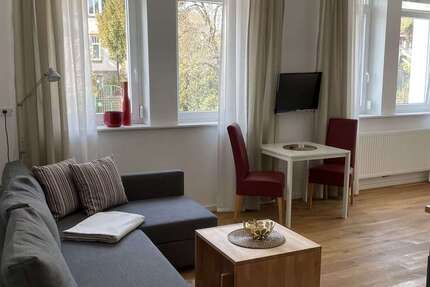 Wohnen auf Zeit in Stuttgart 1.350 € 1 zimmer