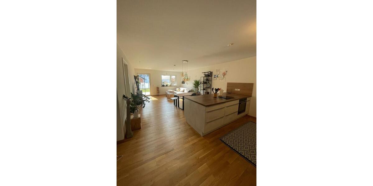 Erdgeschoßwohnung Deggendorf - 3 Zimmer, 91 m&sup2;, 1.355&euro; | Angebot:26048591