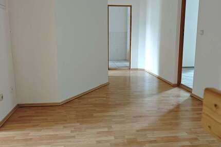 Wohnung zum Mieten in Arnstadt 460 € 70 m² 2 zimmer