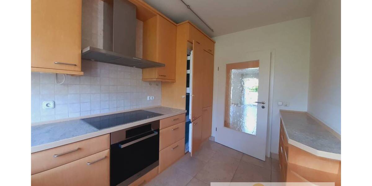 Etagenwohnung Wiesbaden Südost - 4 Zimmer, 152 m&sup2;, 1.900&euro; | Angebot:26170806