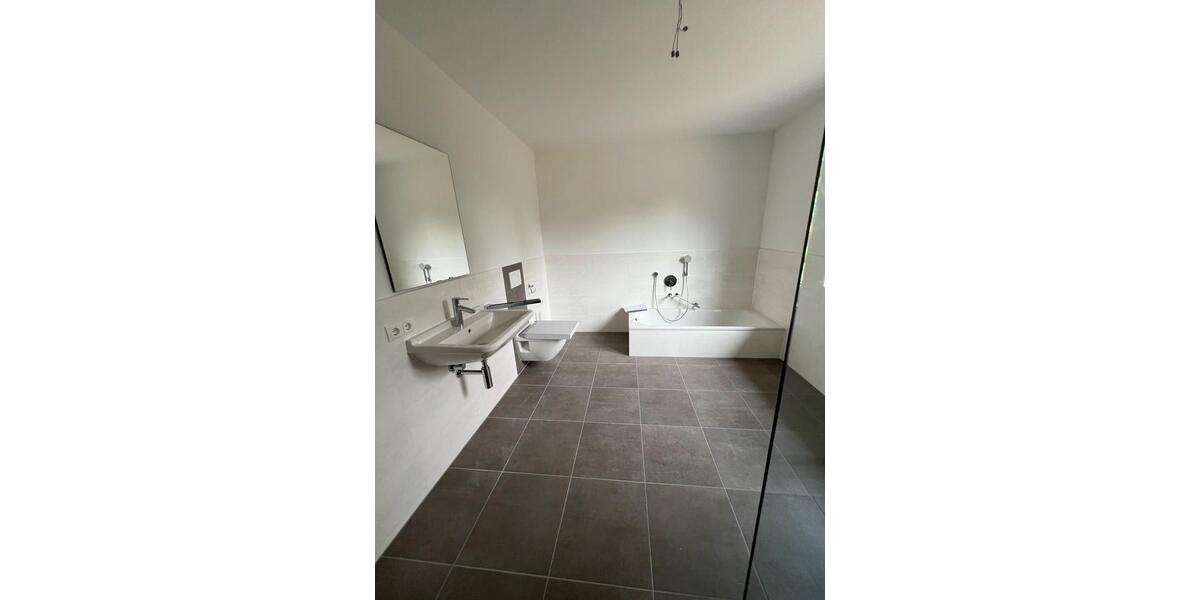 Erdgeschoßwohnung Eichstetten am Kaiserstuhl - 3.5 Zimmer, 100 m&sup2;, 1.500&euro; | Angebot:26644328